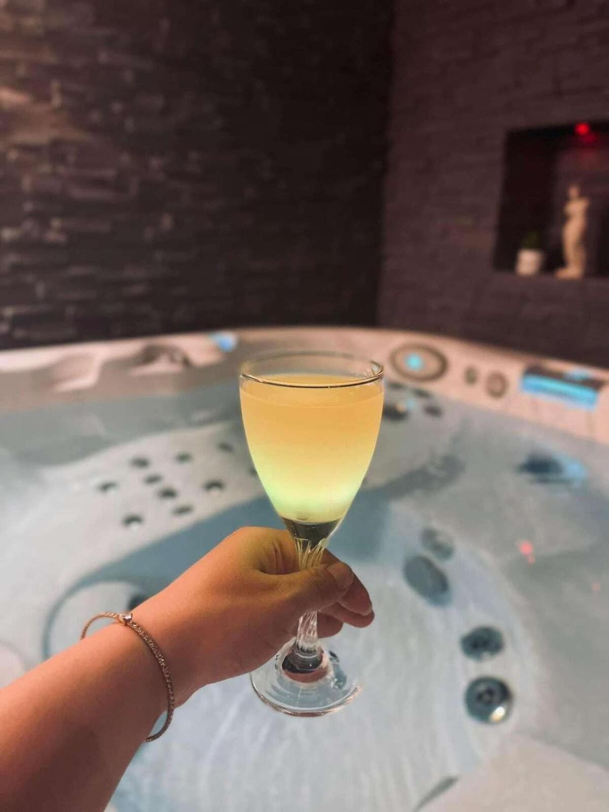 O Venus Spa Sin-le-Noble 외부 사진